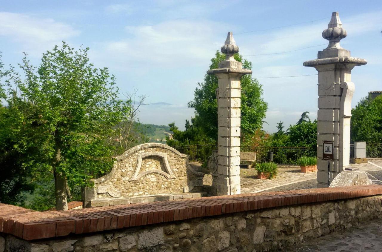 B&B Le Colonne Montefusco Ngoại thất bức ảnh