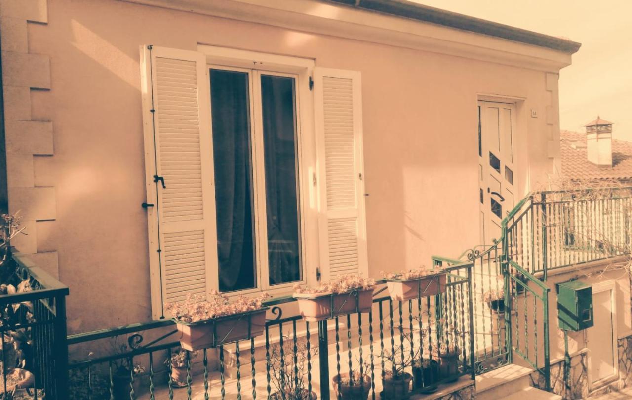B&B Le Colonne Montefusco Ngoại thất bức ảnh