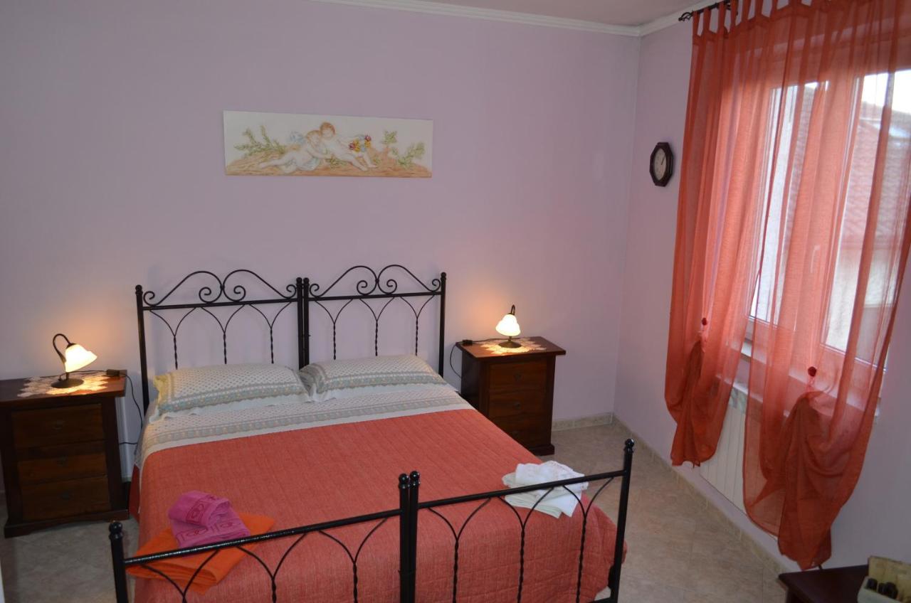 B&B Le Colonne Montefusco Ngoại thất bức ảnh