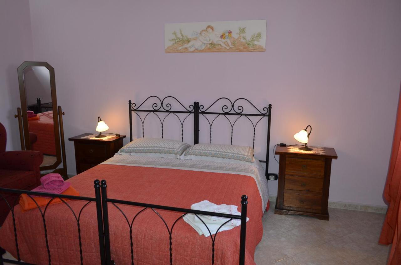 B&B Le Colonne Montefusco Ngoại thất bức ảnh