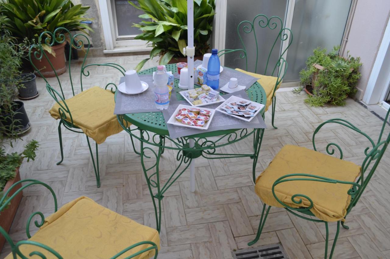 B&B Le Colonne Montefusco Ngoại thất bức ảnh