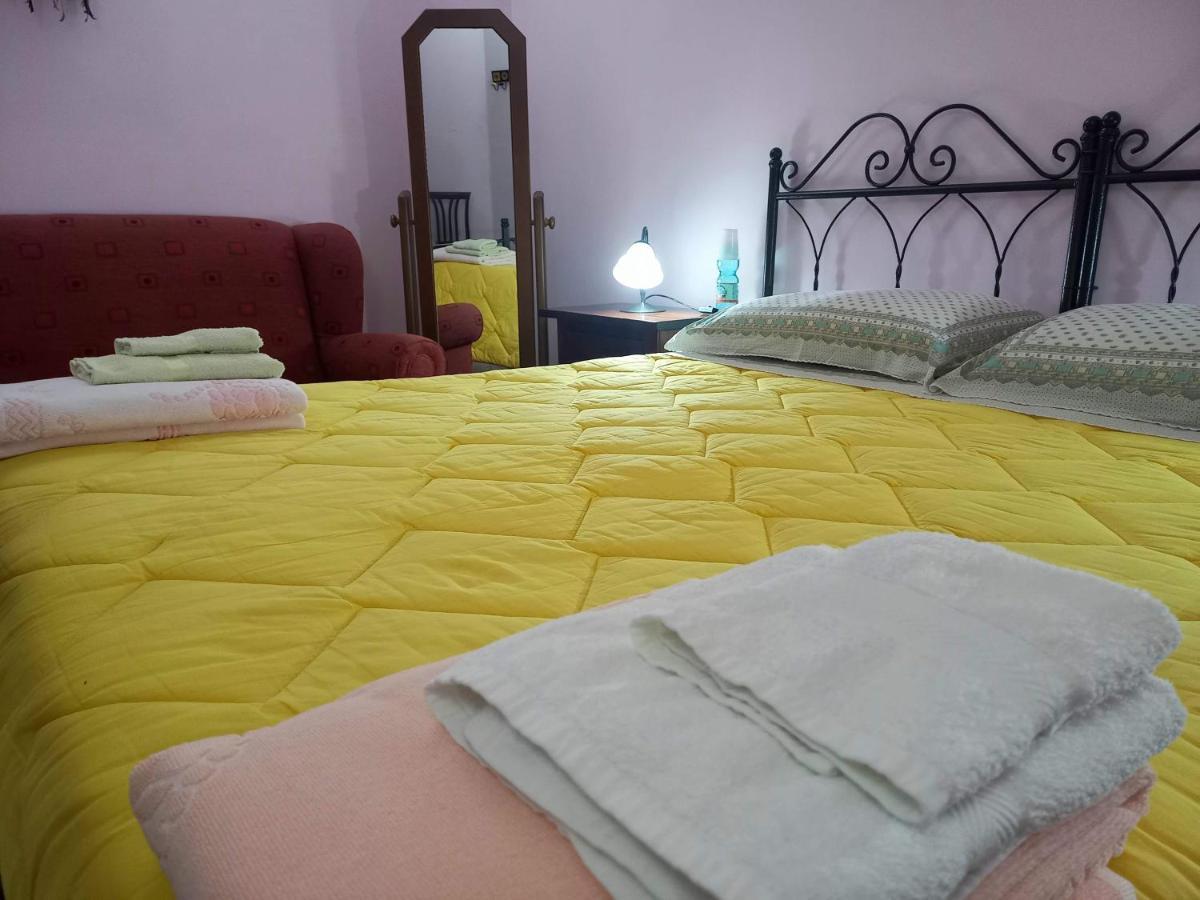 B&B Le Colonne Montefusco Ngoại thất bức ảnh