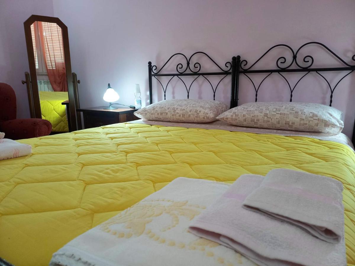 B&B Le Colonne Montefusco Ngoại thất bức ảnh