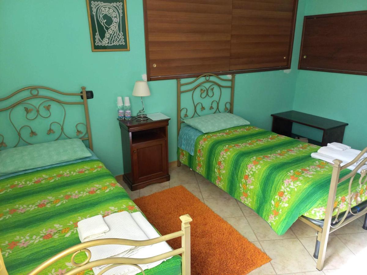 B&B Le Colonne Montefusco Ngoại thất bức ảnh